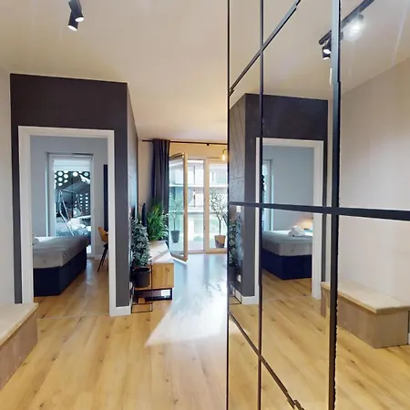 아파트호텔 Prince Witold Near The Market Square 43 Ksiecia Witolda Street 3*