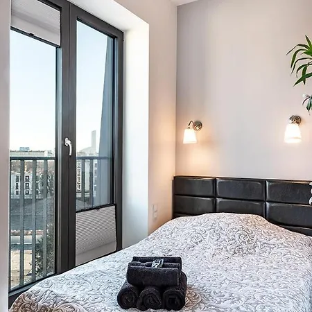 Prince Witold Near The Market Square 43 Ksiecia Witolda Street アパートホテル 3*