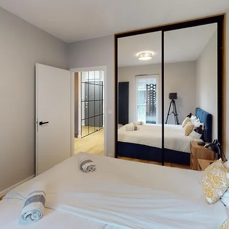 アパートホテル Prince Witold Near The Market Square 43 Ksiecia Witolda Street