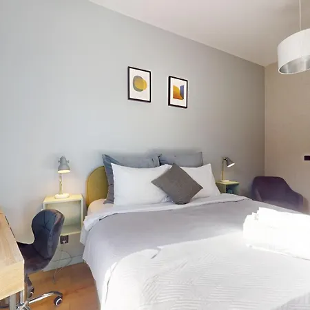 アパートホテル Prince Witold Near The Market Square 43 Ksiecia Witolda Street ヴロツワフ