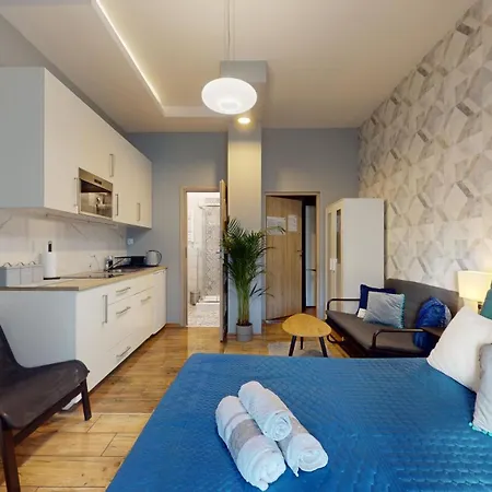 شقة فندقية Witold Near The Market Square 43 Ksiecia Witolda Street 3*