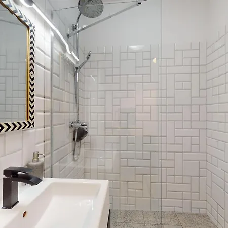 アパートホテル Prince Witold Near The Market Square 43 Ksiecia Witolda Street